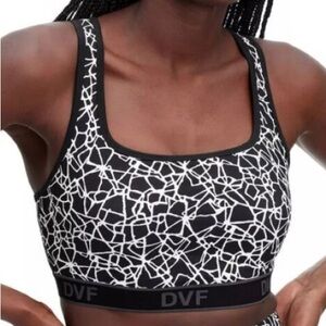 NWT Diane Von Furstenberg DVF Target Padded Sports Bra Black/White Size …